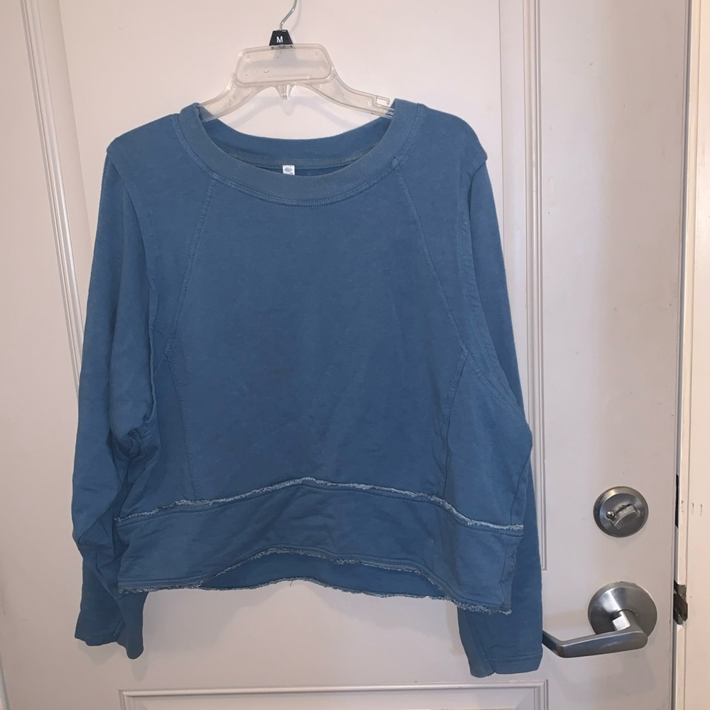 FP Movement Women’s Blue Cropped Sweatshirt Size L